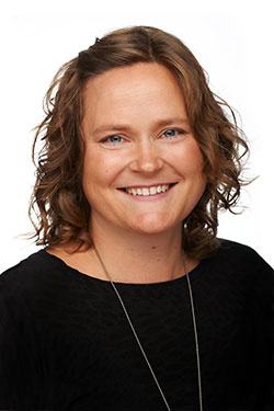 Emelia Carlsson 